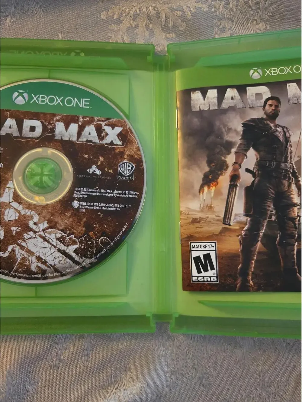 Mad Max - Xbox One Physical Disc with Case and Manual